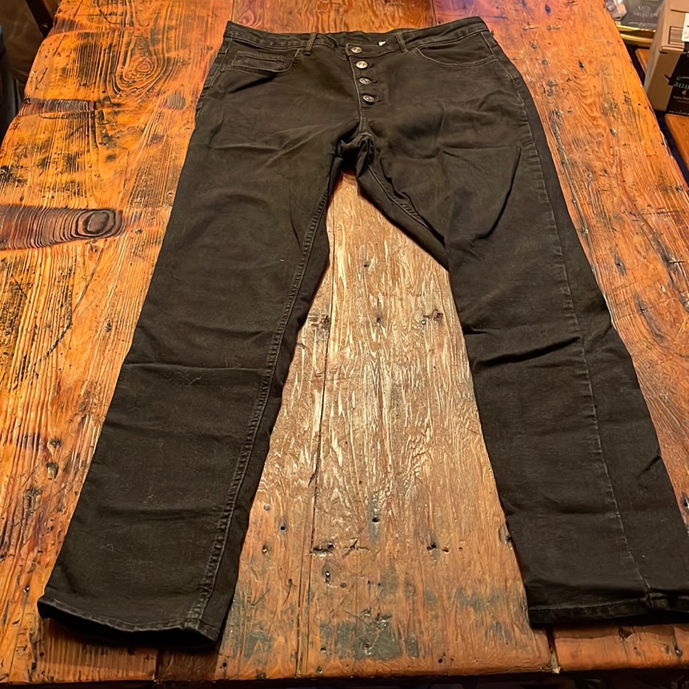 H&M Size 33 skinny ankle style jeans